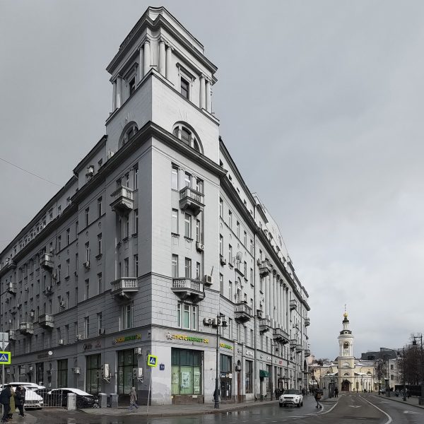 Аренда коммерческого помещения на улице Солянка, рядом с метро Китай-город от PMG Property и Moscow Group, идеальное для бизнеса